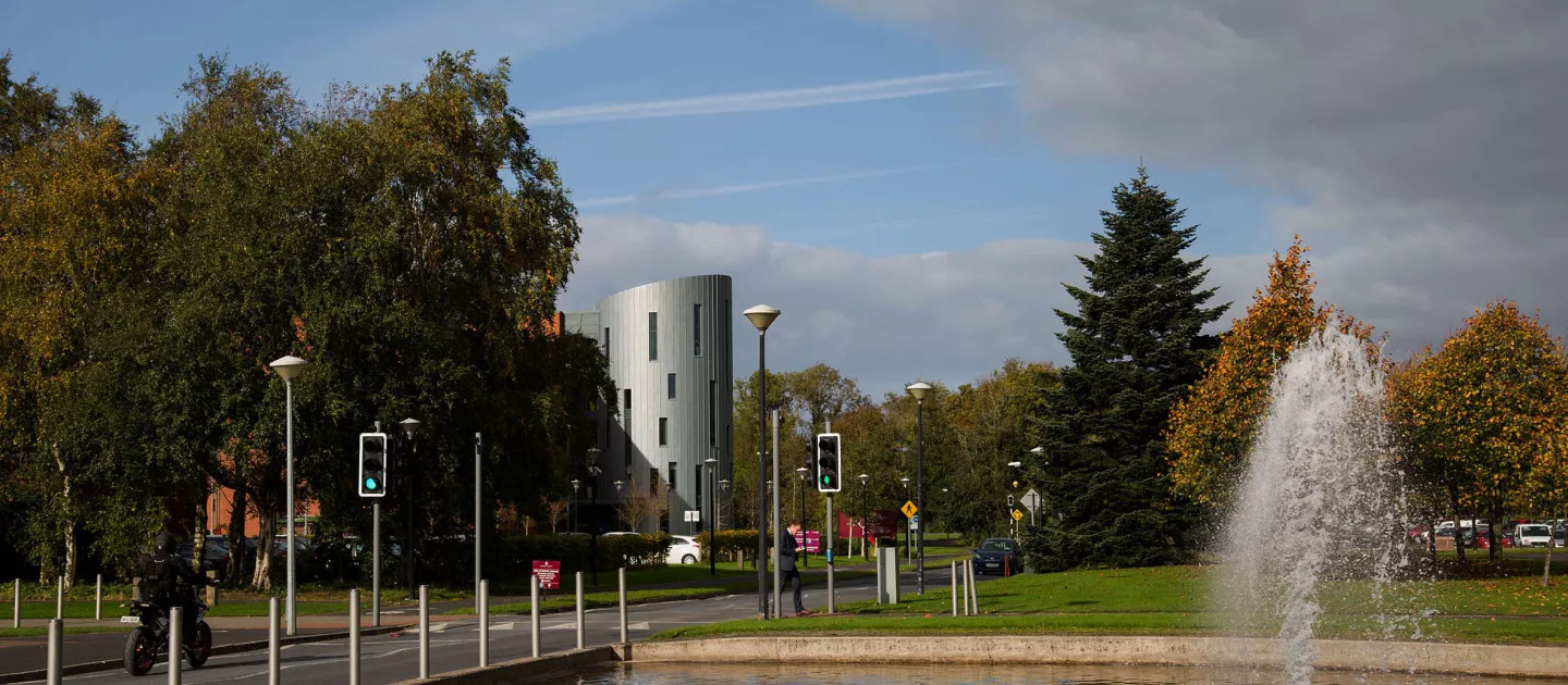 UL roadway and fountain