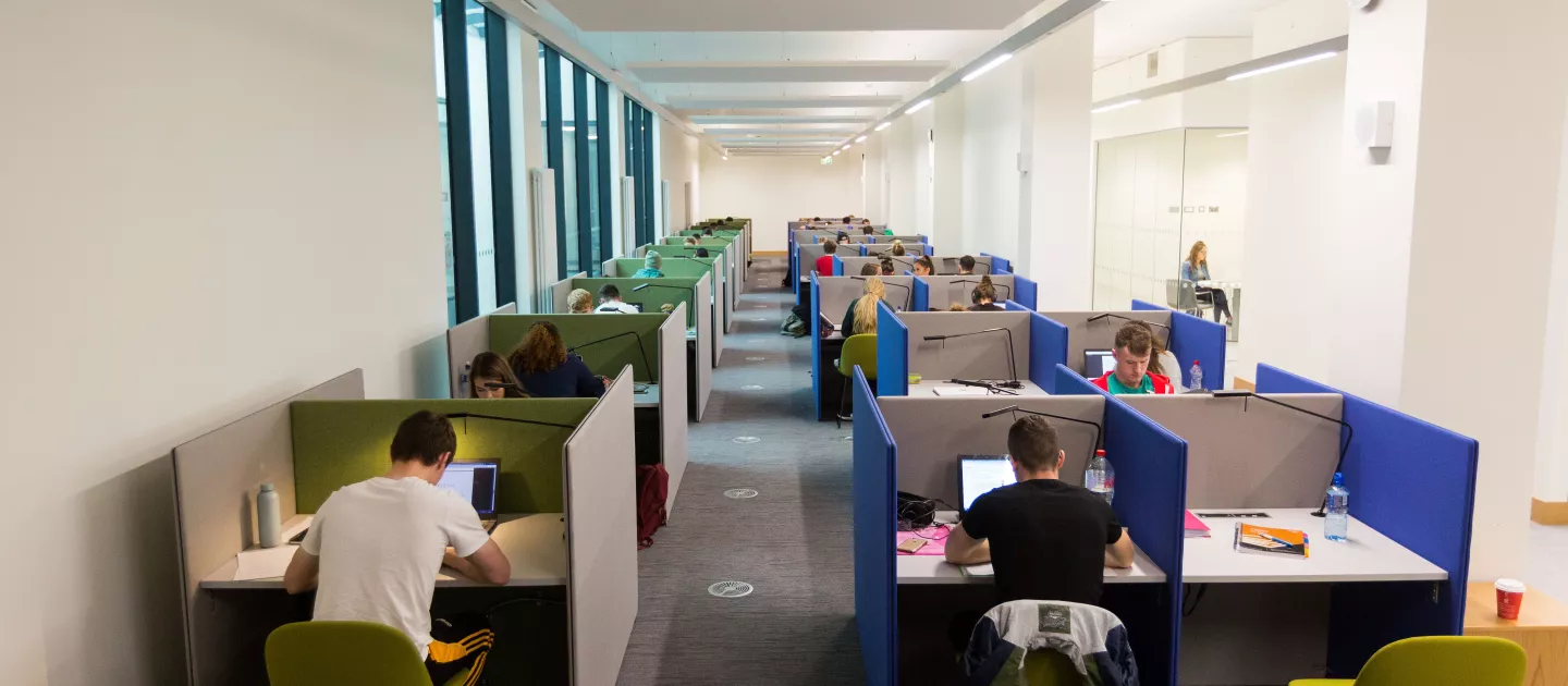 Students in U.L. Law Library 