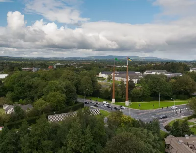 Entrance to UL Campus including Flag Poles