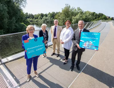 A group on the Living Bridge at UL