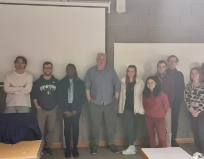 Group photo of students and UL Access Campus staff