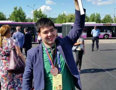 Lucas Bachman with his Bronze Medal from the International Mathematical Olympiad. Photo with permission from Professor Mark Flanagan, UCD.