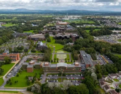 An aerial picture of the U.L campus