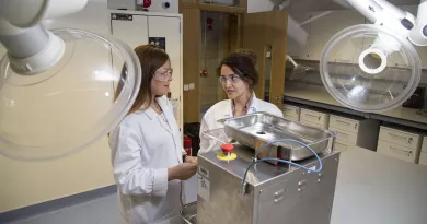 Students in lab