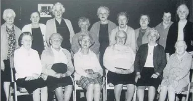 Kathleen Balfe front row third from left seated among other members of Cummann na Mban 