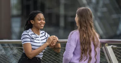 2 students talking