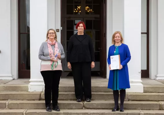 Nursing and Midwifery colleagues with Kerstin Mey AS Award