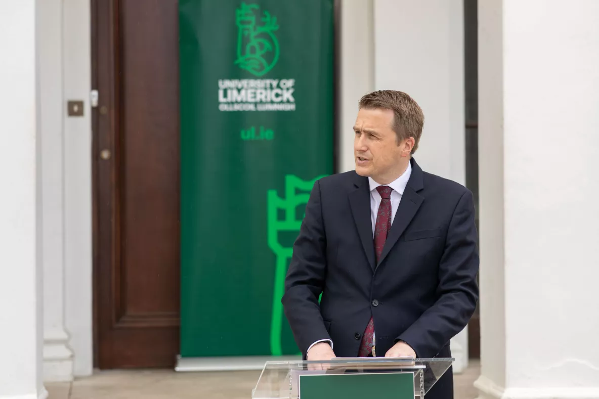 A picture of Minister James Browne speaking at UL