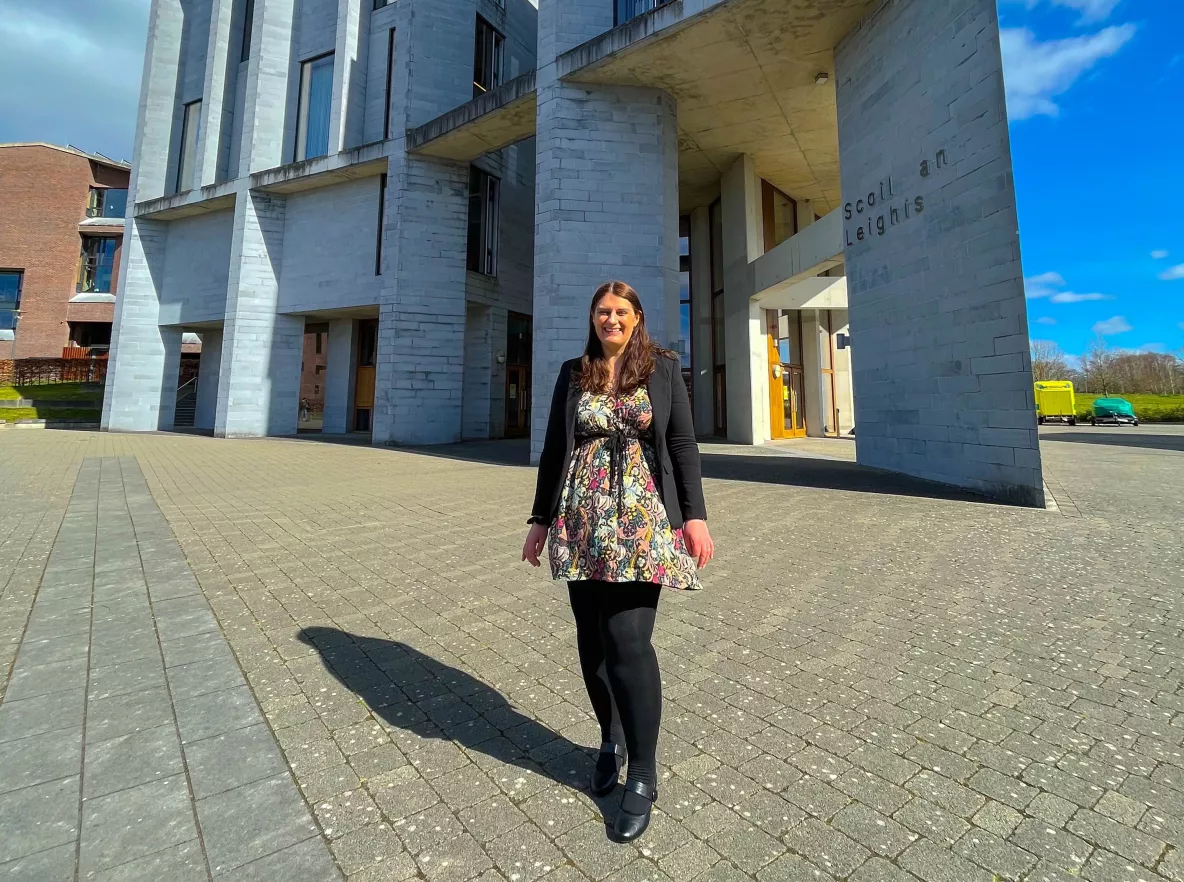 A picture of Niamh Cummins outside the UL School of Medicine