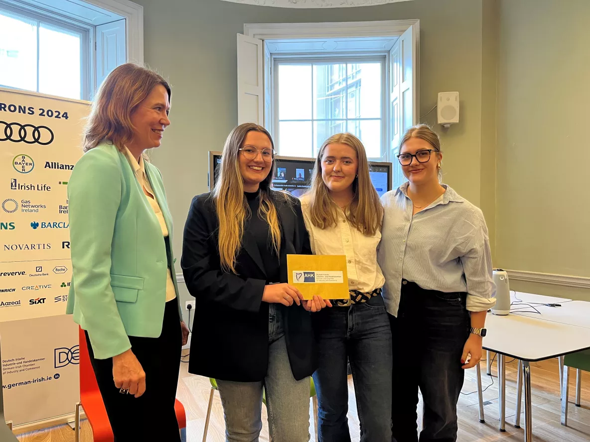 First prize winners Lauren Hayes, Lucy O'Byrne and Ciara-mae Somers with Alexandra Voss