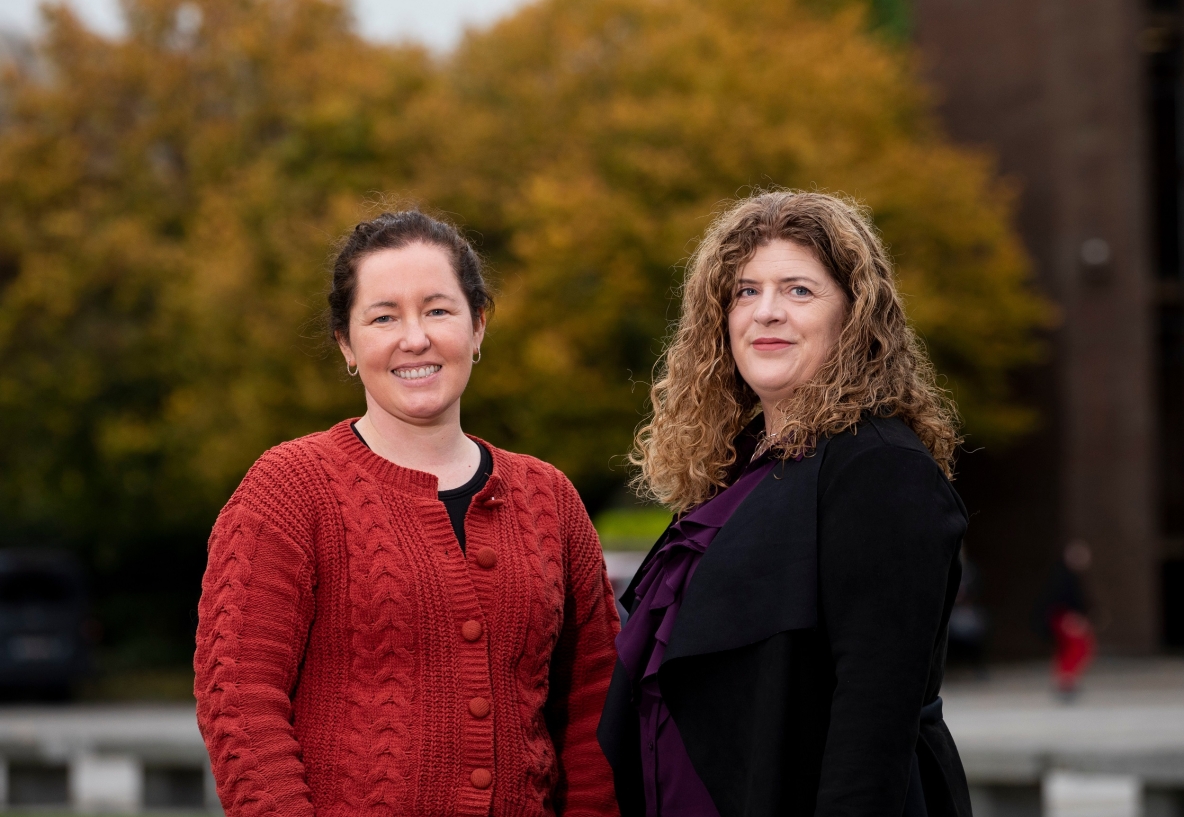 Dr Maria Doyle and Professor Aedín Culhane of UL’s School of Medicine and the Limerick Digital Cancer Research Centre 